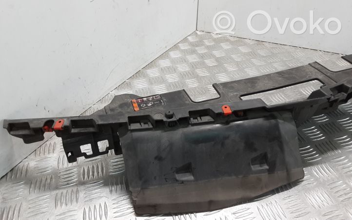 Opel Insignia A Rivestimento della modanatura della chiusura del vano motore/cofano 55561769