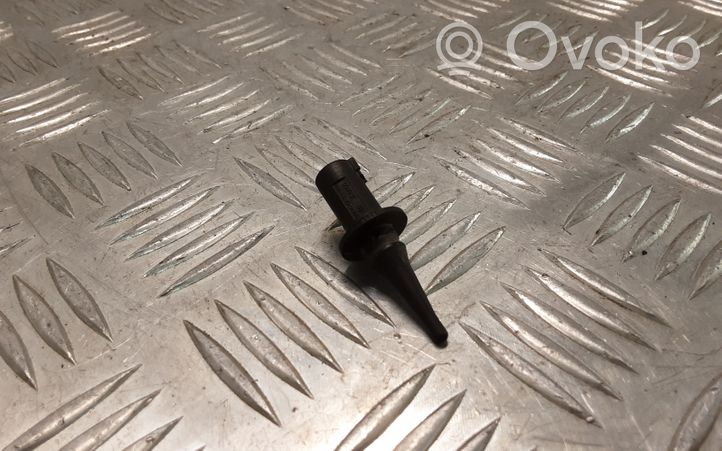 Mercedes-Benz E W211 Sonde température extérieure 0005428418