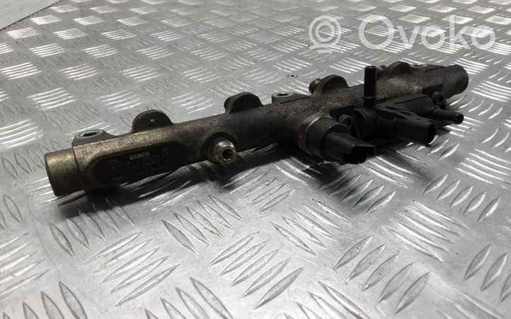 Citroen C8 Tuyau de conduite principale de carburant 0445214017