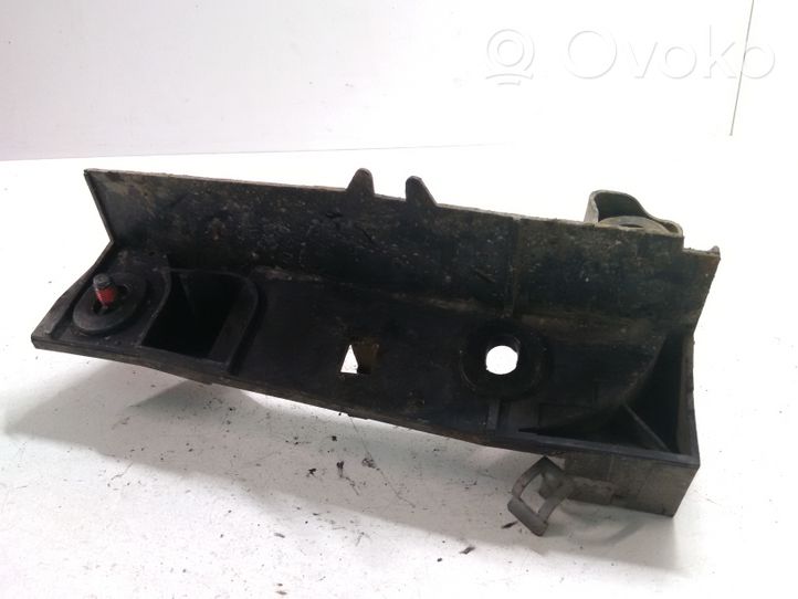 Volvo V70 Altra parte del vano motore 3528121