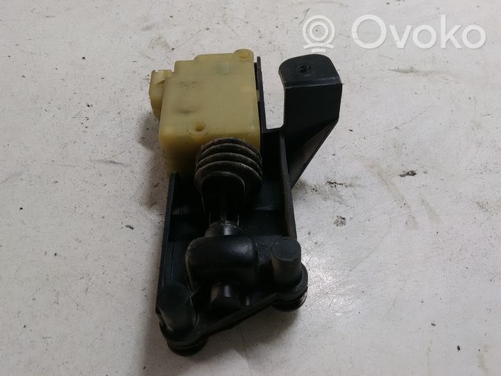 Volvo V70 Motorino del tappo del serbatoio del carburante 9152856