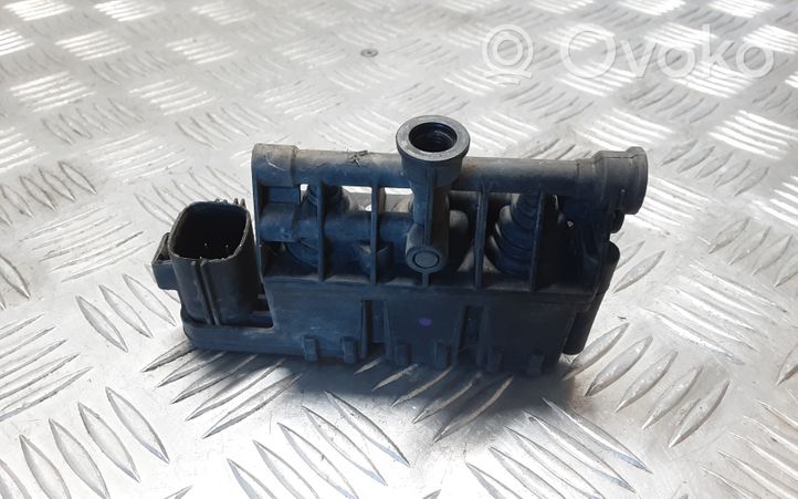 Land Rover Range Rover L322 Blocco valvola della sospensione pneumatica RVH500060