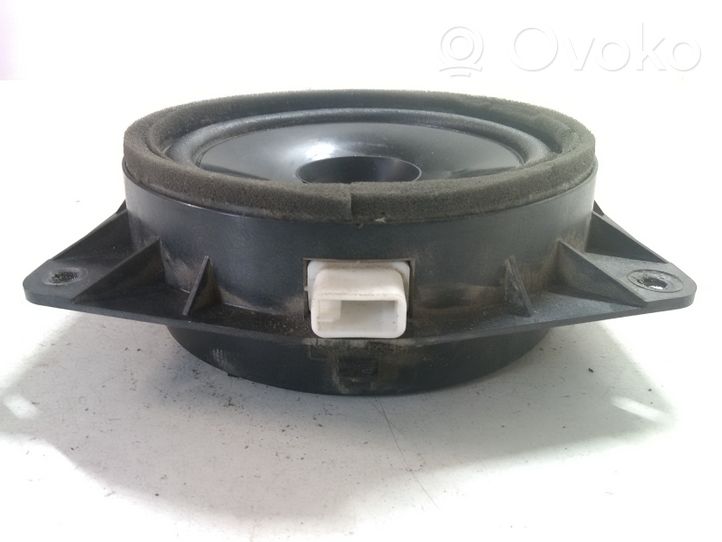 Toyota Corolla Verso E121 Altoparlante portiera posteriore 8616044130