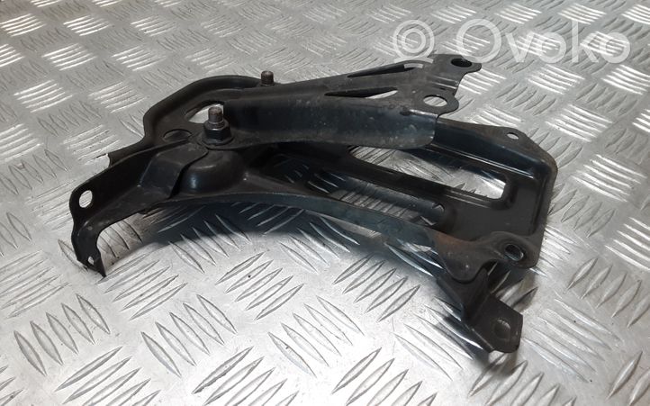 Toyota Verso Other engine bay part 