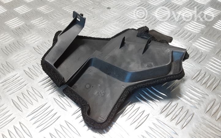 Toyota Verso Altra parte del vano motore 557370F020