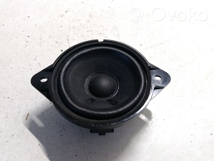 Audi A4 S4 B8 8K Enceinte de plage arrière 8K9035709