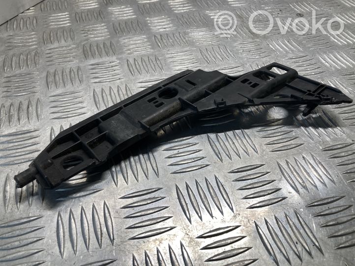 Opel Vectra C Support de montage de pare-chocs avant 13182961