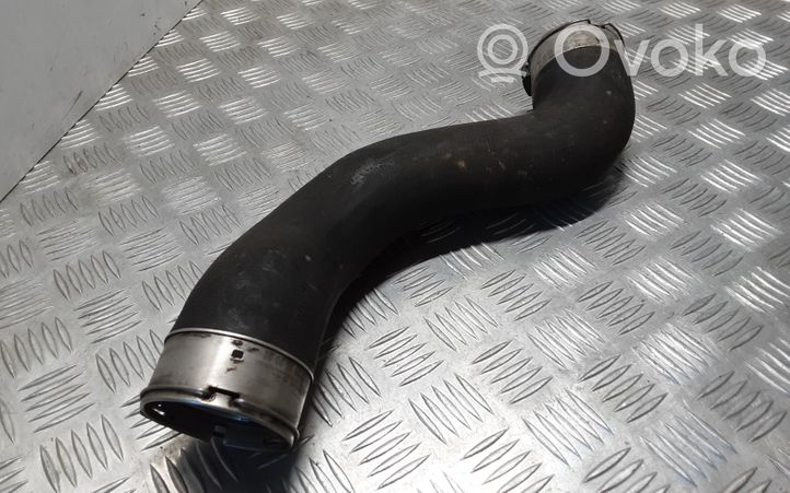 Mercedes-Benz C W204 Tube d'admission de tuyau de refroidisseur intermédiaire A2045282182