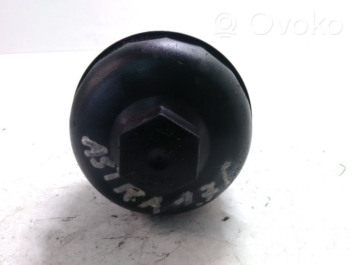 Opel Astra G Couvercle de filtre à huile 9818519