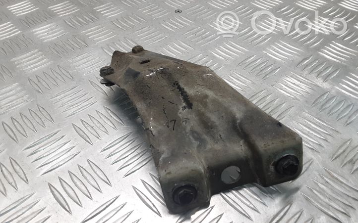 Volkswagen Golf VI Supporto di montaggio del parafango 5K6821136A