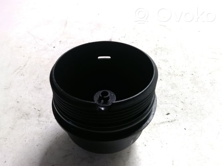 Opel Corsa D Oil filter cover 6790967580