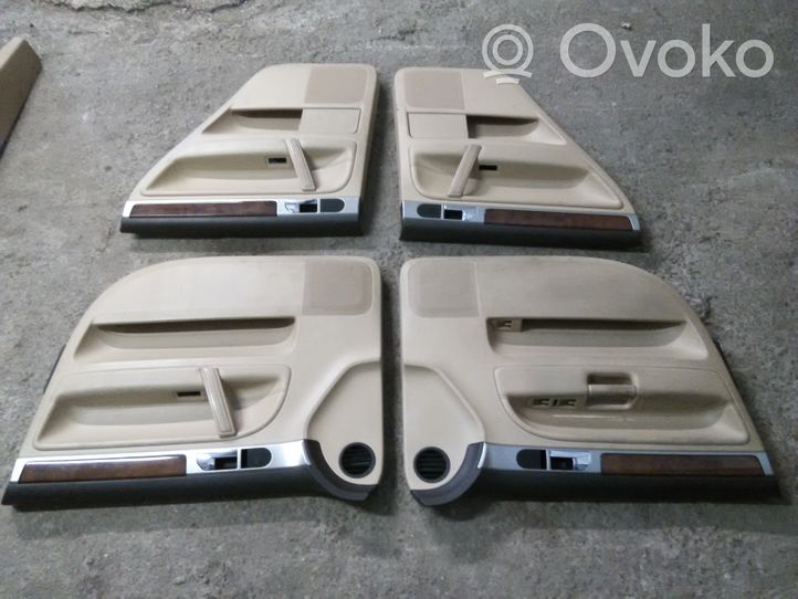 Volkswagen Touareg I Interior set 7L0881677G