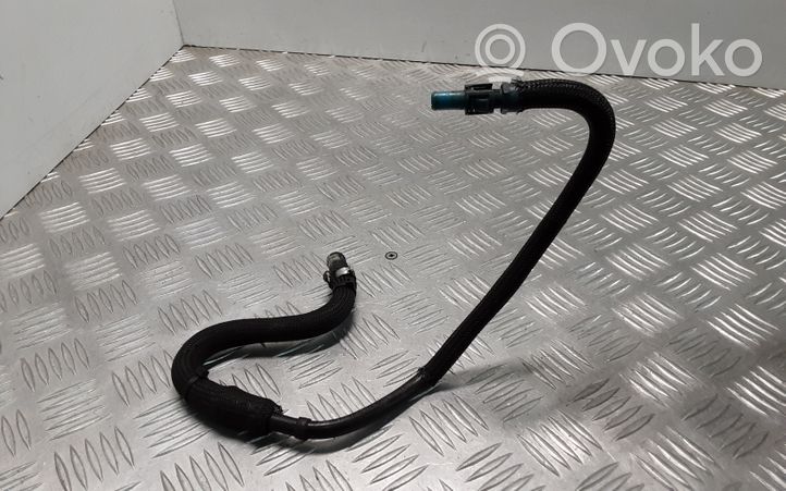 Opel Astra H Fuel line pipe 