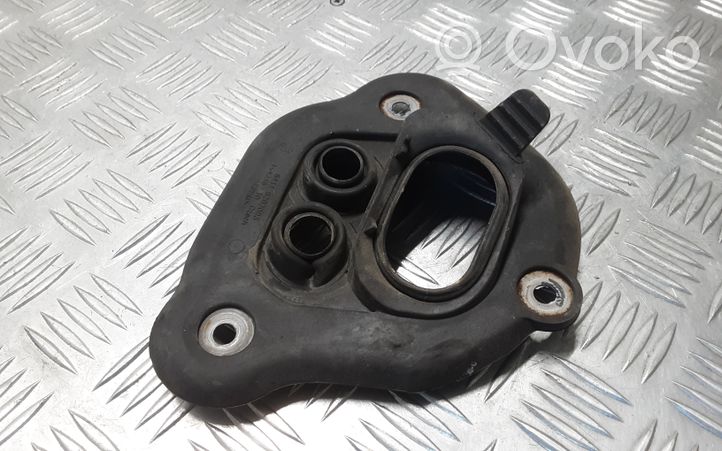 BMW 1 F20 F21 Kita variklio skyriaus detalė 64119207093