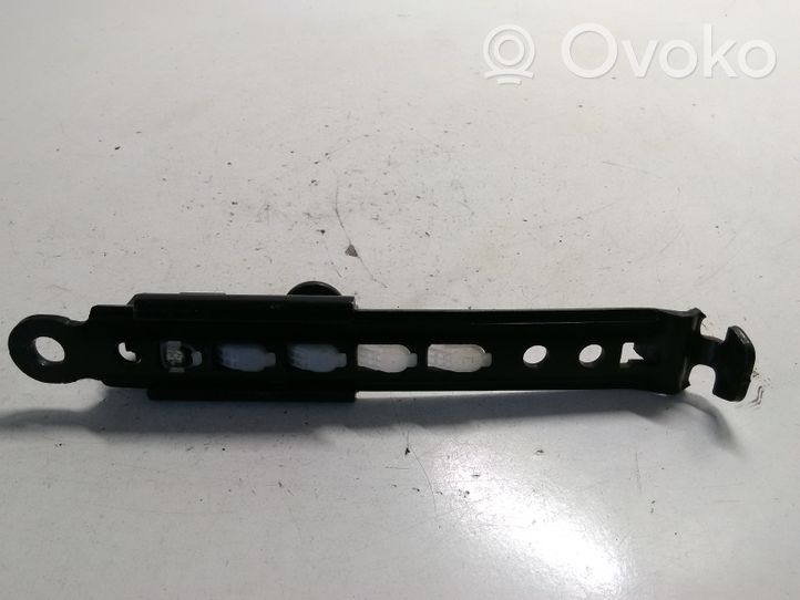 Toyota Corolla Verso AR10 Seat belt height adjuster D526001