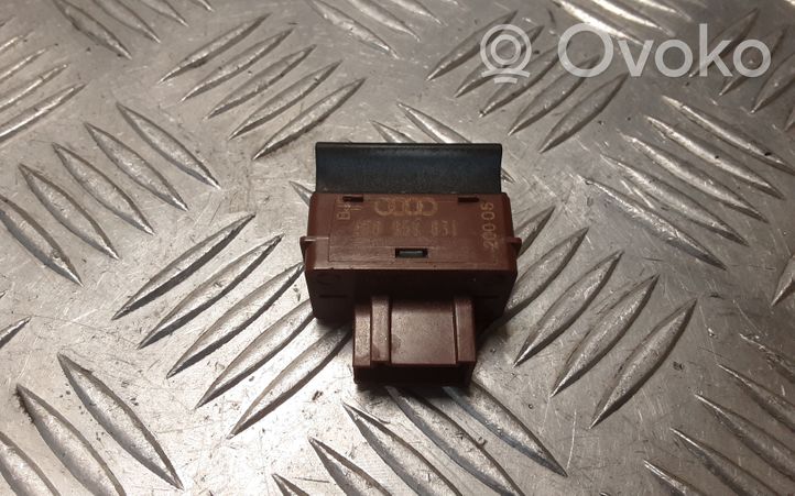 Audi A6 S6 C6 4F Tailgate opening switch 4F0959831