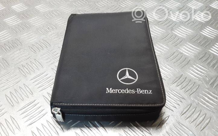 Mercedes-Benz R W251 Książka serwisowa 