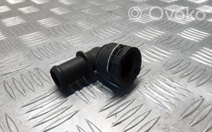 Volkswagen Sharan Tuyau de liquide de refroidissement moteur 7M0122291