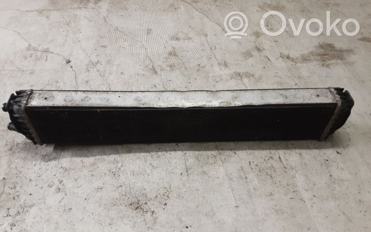 Audi A4 S4 B9 Chłodnica powietrza doładowującego / Intercooler 8W0145804A