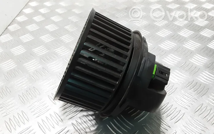 Volvo V40 Ventola riscaldamento/ventilatore abitacolo AV6N18456AA