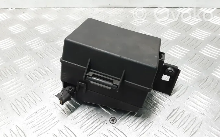 Chevrolet Captiva Fuse module 