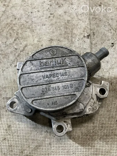 Volkswagen Golf IV Bomba de vacío 038145101B