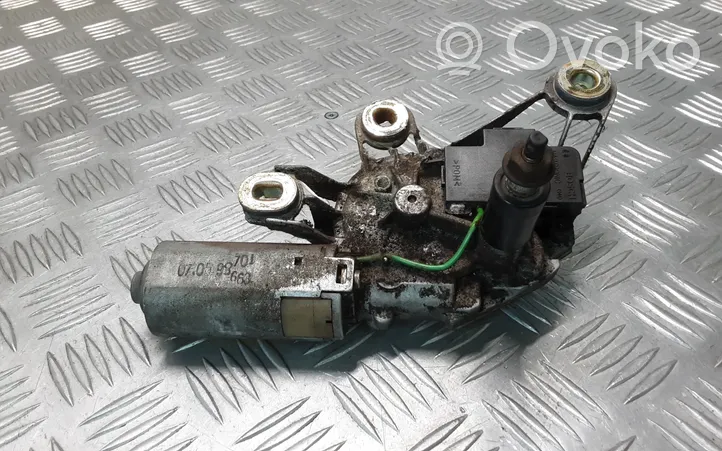 Volkswagen Golf IV Motor del limpiaparabrisas trasero 1J5955711B