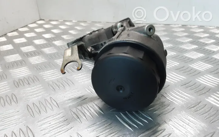 Mercedes-Benz R W251 Halterung Ölfilter / Ölkühler A6421801410