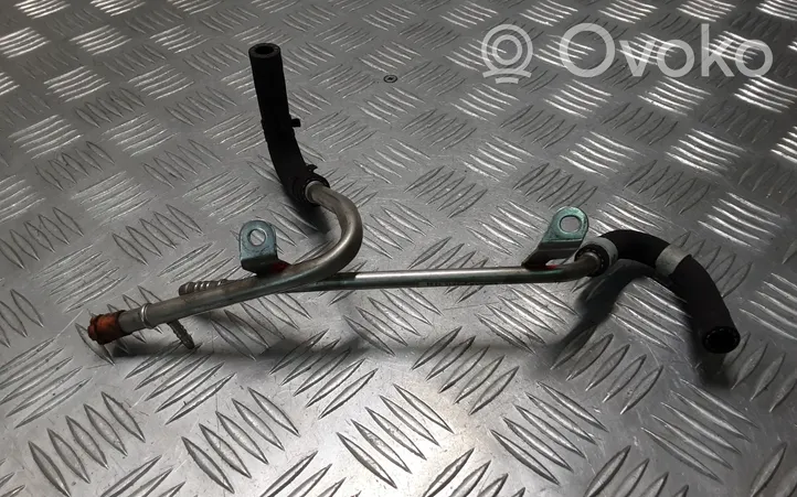 Volkswagen PASSAT B8 Fuel line pipe 04L201360M