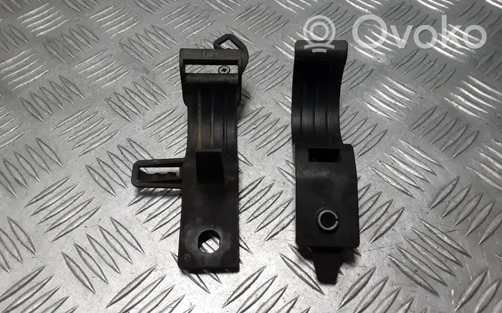 BMW X1 F48 F49 Support de montage de filtre à carburant 8591938