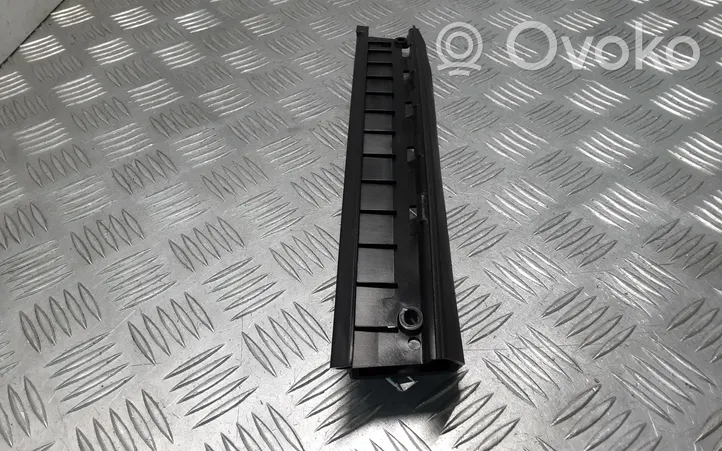 BMW 7 F01 F02 F03 F04 Rivestimento modanatura del vetro della portiera posteriore 9146998