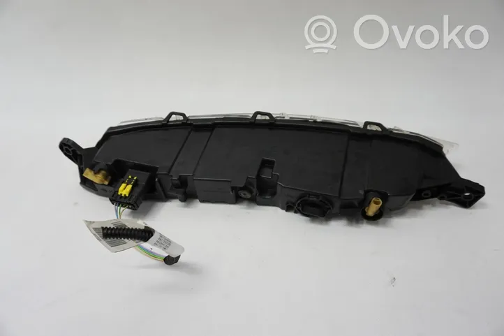 Citroen C4 II Picasso LED-päiväajovalo 9676036280