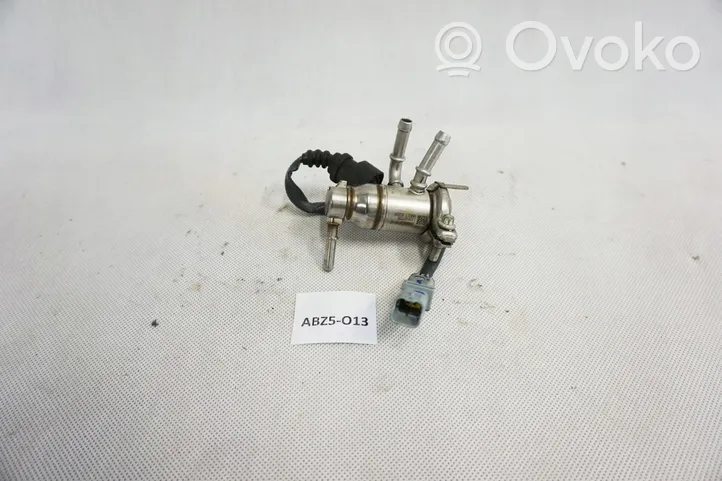 Renault Kangoo II Injecteur de carburant 208995377R