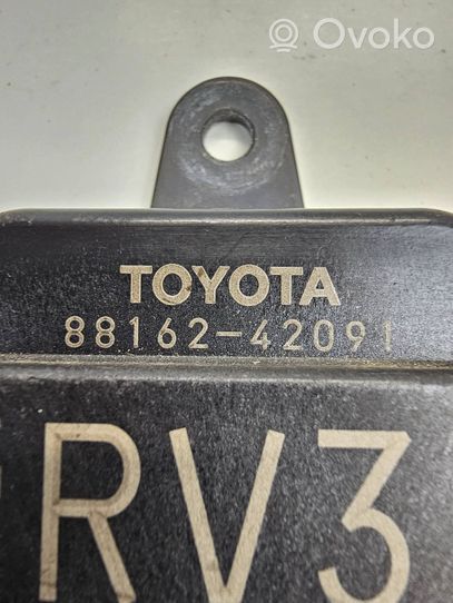 Toyota RAV 4 (XA50) Capteur radar d'angle mort 8816242091