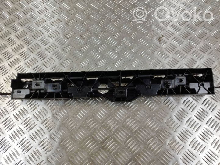 BMW 5 G30 G31 Listello di supporto del sottoporta 7387344