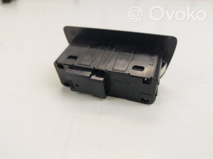 BMW 5 G30 G31 Interruttore a pulsante apertura portellone posteriore/bagagliaio 9275121