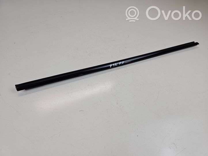 BMW 4 F36 Gran coupe Rivestimento modanatura del vetro della portiera anteriore 