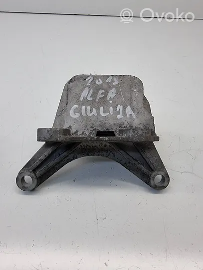 Alfa Romeo Giulietta Supporto di montaggio del motore 51879600