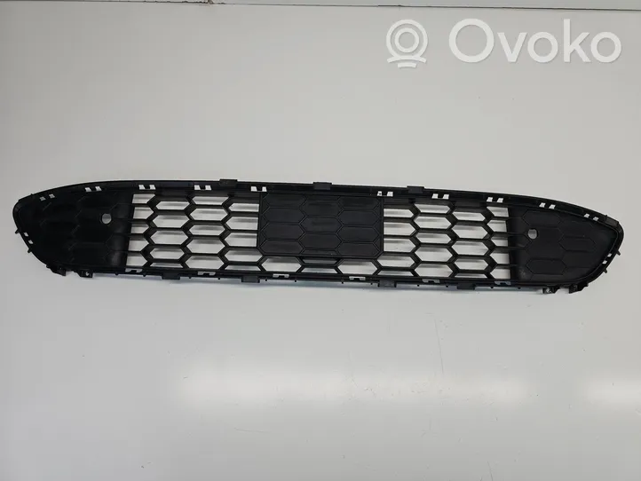 Ford Kuga II Grille inférieure de pare-chocs avant GV4J17D635A