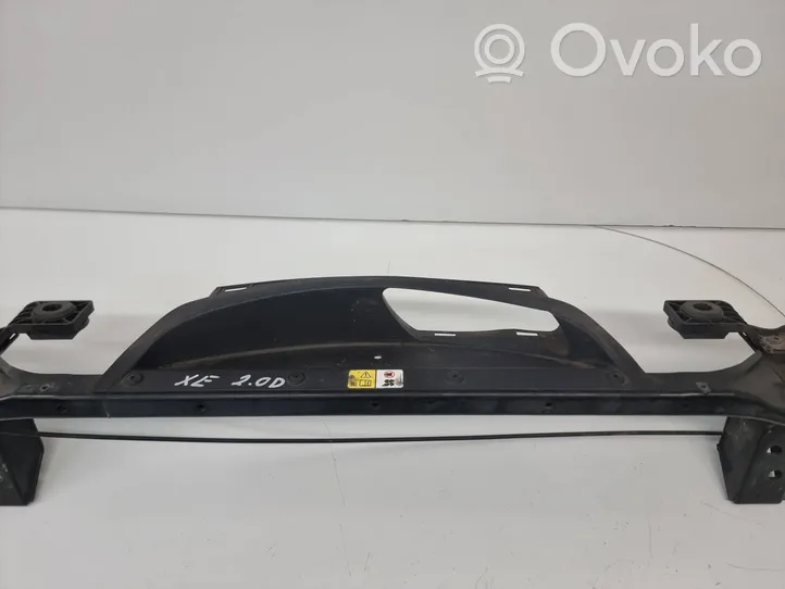 Jaguar XE Viršutinė dalis radiatorių panelės (televizoriaus) GX7316E144A