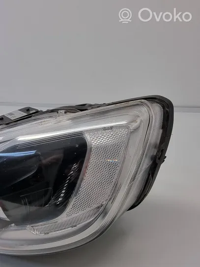 Volvo XC60 Lampa przednia 31395904