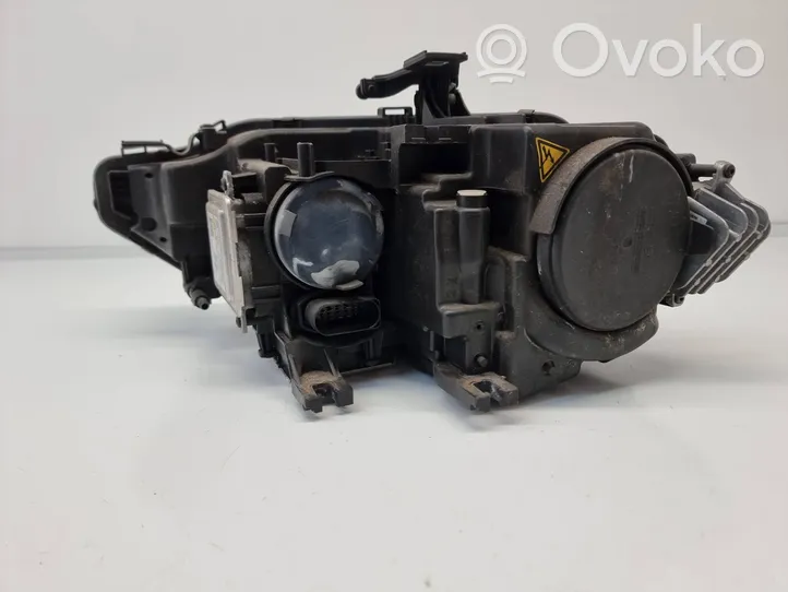 Audi S5 Lampa przednia 8T0941006D