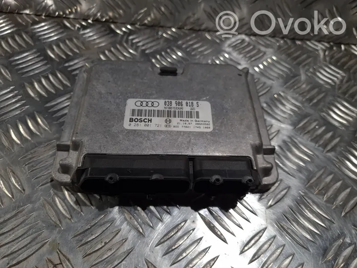 Audi A4 S4 B5 8D Moottorin ohjainlaite/moduuli 0281001721