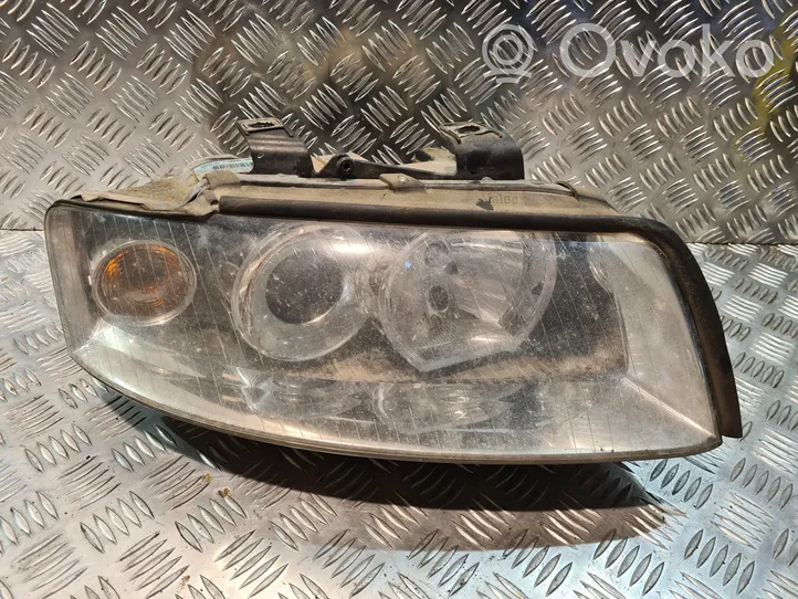 Audi A4 S4 B6 8E 8H Faro delantero/faro principal 8E0941004F