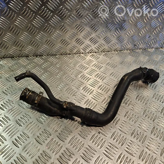 Volkswagen Golf IV Moottorin vesijäähdytyksen putki/letku 1J0122101A