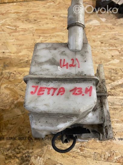 Volkswagen Jetta VI Zbiornik płynu do spryskiwaczy szyby przedniej / czołowej 5C6955453S
