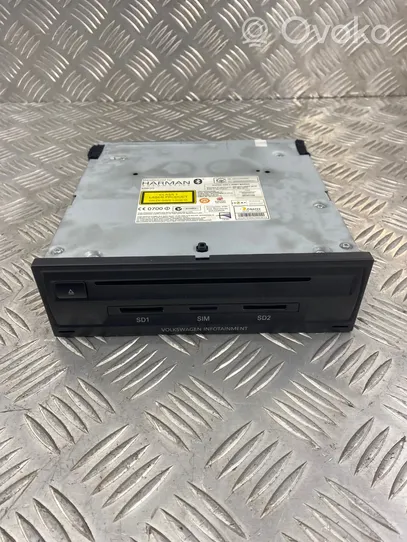 Volkswagen Touareg II Navigation unit CD/DVD player 7P6035670A