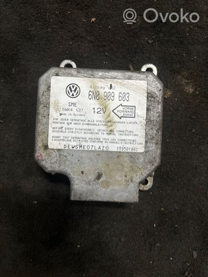 Volkswagen Multivan T4 Sterownik / Moduł Airbag 6N0909603