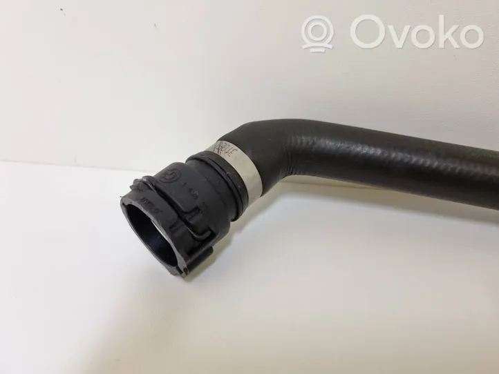 BMW 1 E82 E88 Engine coolant pipe/hose 7796871