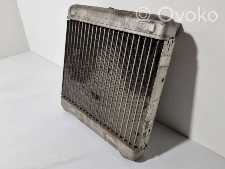 BMW 7 F01 F02 F03 F04 Dzinēja eļļas radiators 7570103